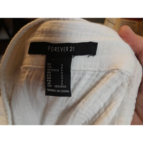 Forever 21 Size Small Oversized Casual Grunge Raw Hem Boxy Button-Down Shirt - Picture 5 of 6